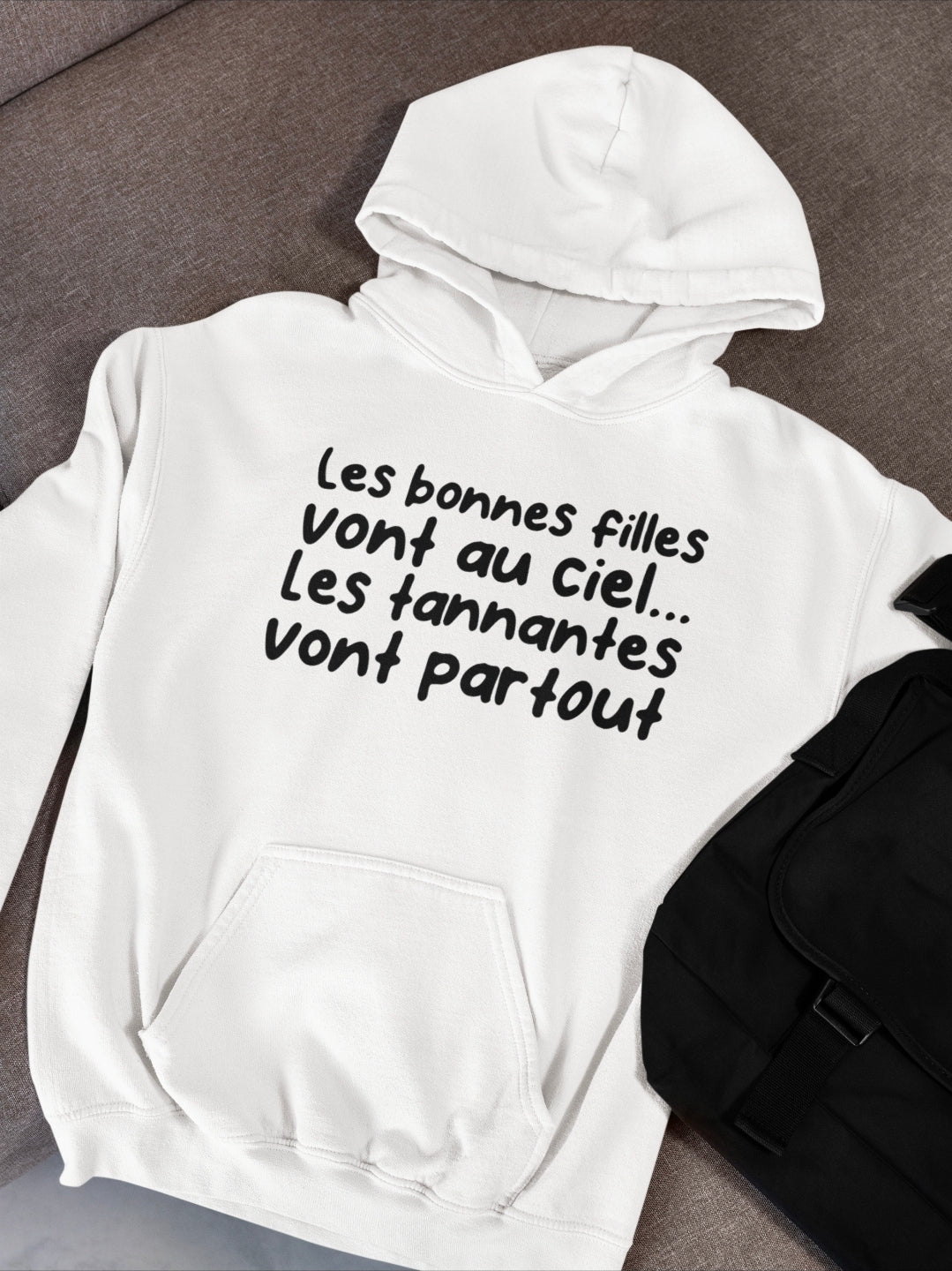 T-shirt pour femme les bonnes filles vont au ciel les tannantes vont partout